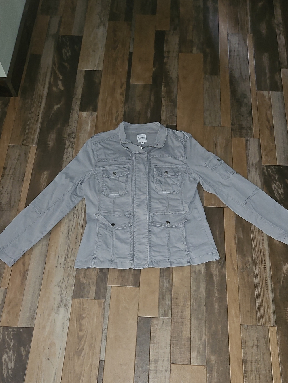 Kensie Light Gray Utility Jacket with Multiple Front Pockets